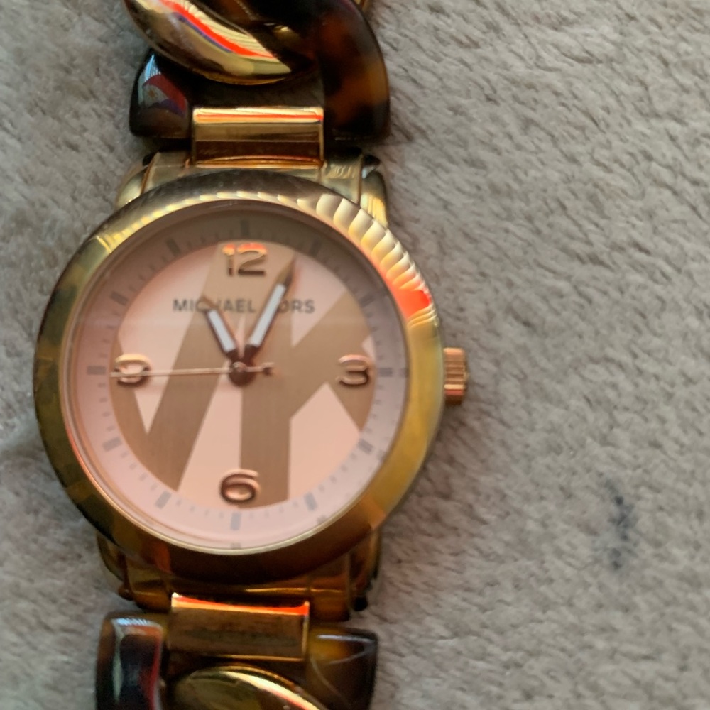 MK watch